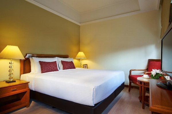 Orchard Parksuites by Far East Hospitality Main image